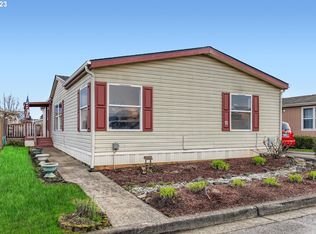 1000 S McKern Ct #70, Newberg, OR 97132