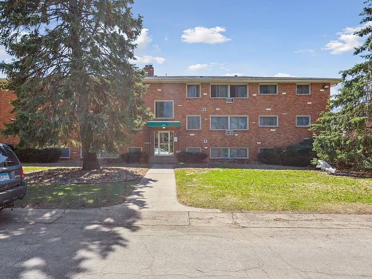 Unity View Apartments - 476 75th Ave NE — Photo 10