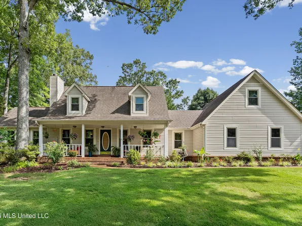 4860 Maple Hill Dr, Nesbit, MS 38651
