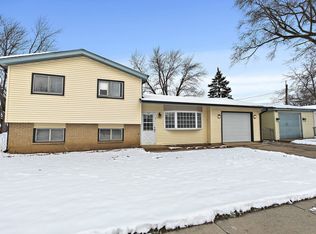 11618 Douglas Ave, Huntley, IL 60142