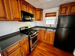 22 Bateman St FLOOR 2, Roslindale, MA 02131