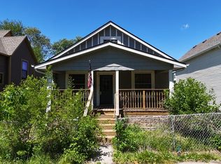 812 Lyon St, Des Moines, IA 50309