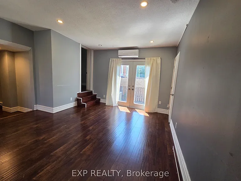 2021 Edinburgh Dr #2 — Photo 4