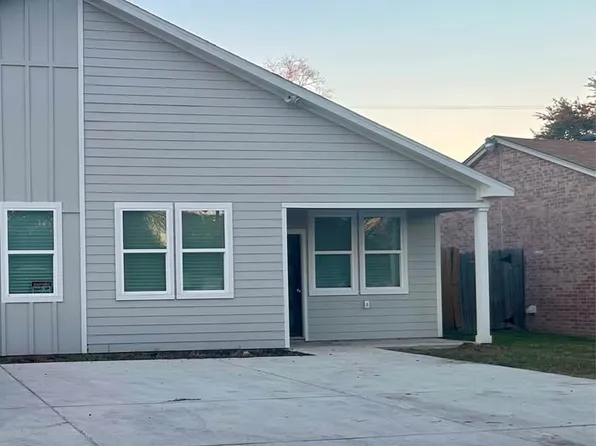 5923 Southtown St #B, Houston, TX 77033