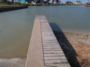 29 Northpointe Dr, Rockport, TX 78382