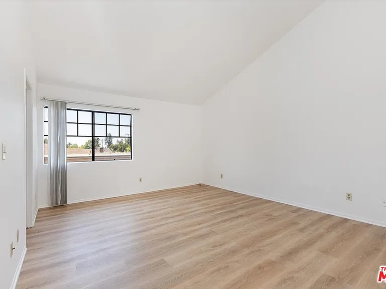 844 Magnolia Ave #14 — Photo 16