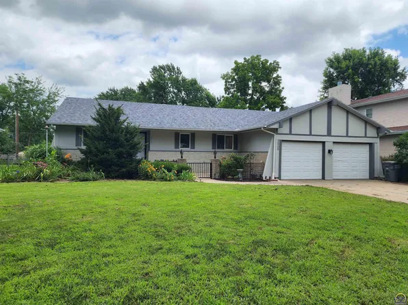 2008 Meadowlark Ln, Emporia, KS 66801