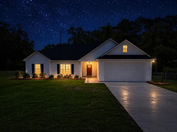 399 E Stanfill St, Hahira, GA 31632