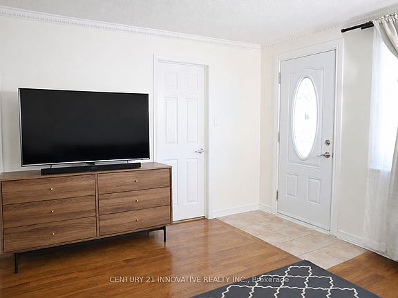 3rd image of 101 Heale Ave
