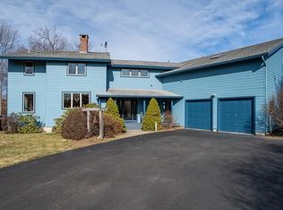 56 Kestrel Ln, Amherst, MA 01002
