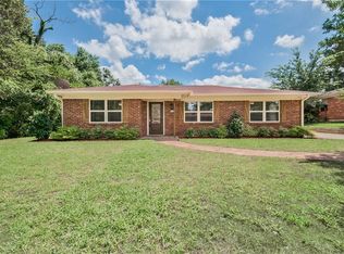 2500 Lockloma St, Denison, TX 75020