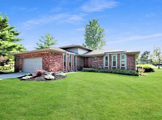 31 Woodmont Ct, Fairfield, OH 45014