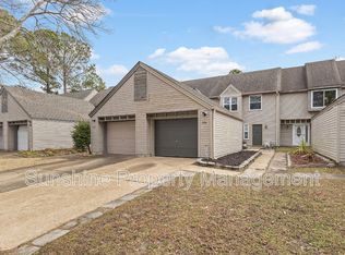 724 Chaseway St, Virginia Beach, VA 23462
