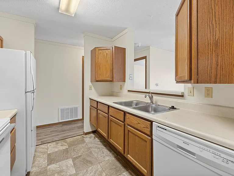Vista Pointe — Photo 12