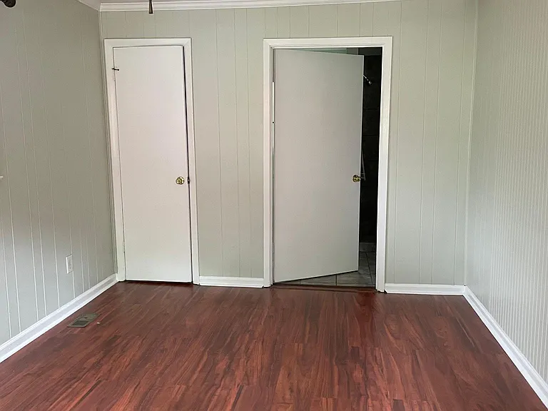 2943 Lowrance Dr — Photo 23