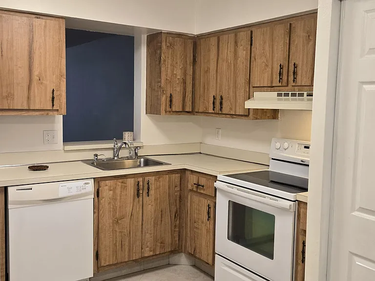 7300 Lake Circle Dr #107 — Photo 6