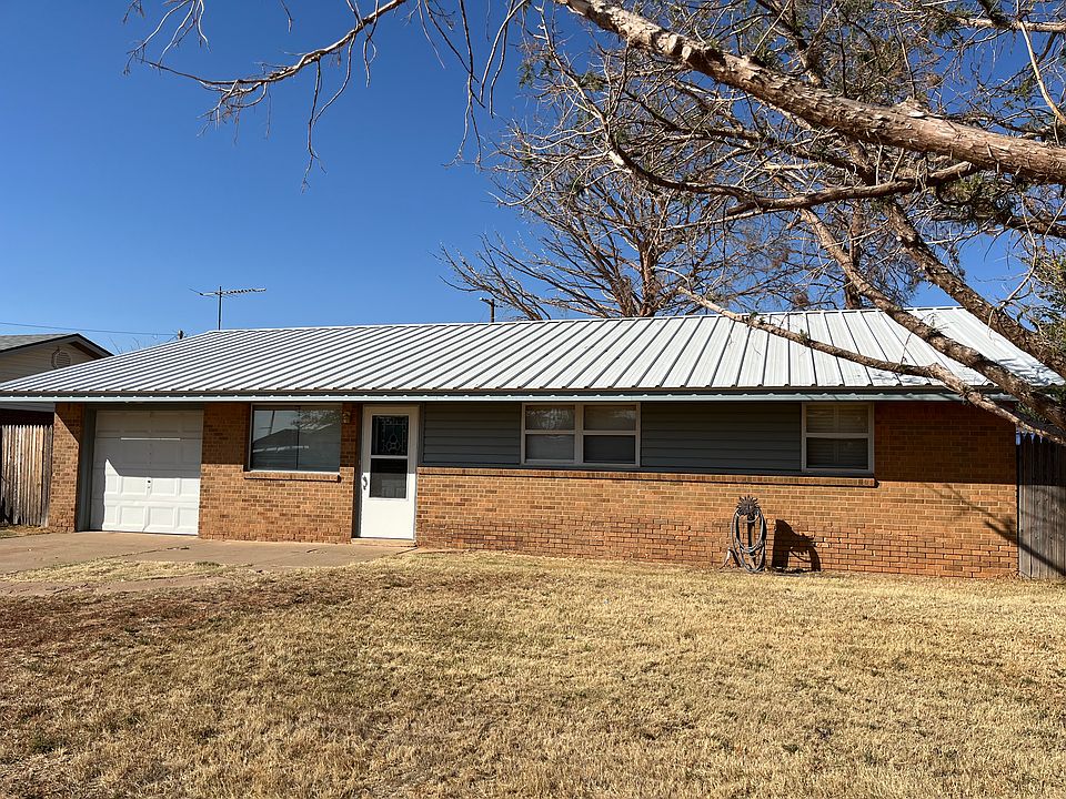 1st image of 221 Pat St