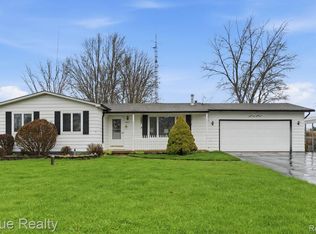 2491 Valley Church Dr, Clio, MI 48420