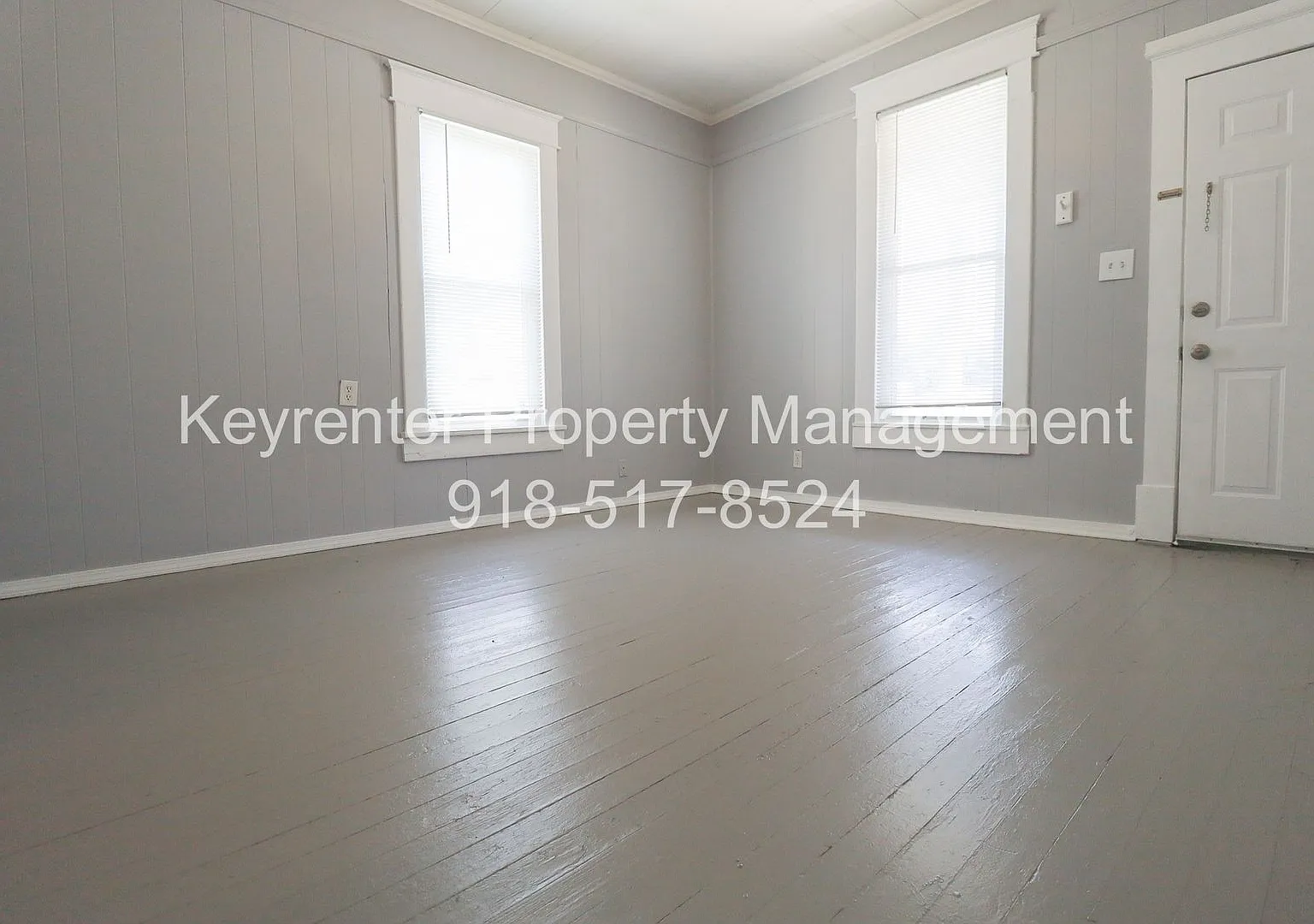 E 4th Street Duplex — Photo 4