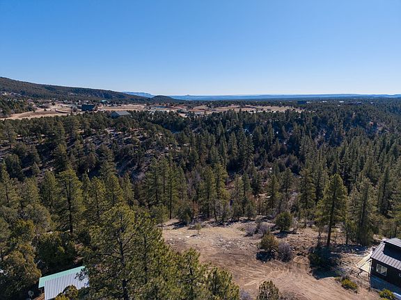 4th image of N Pine St