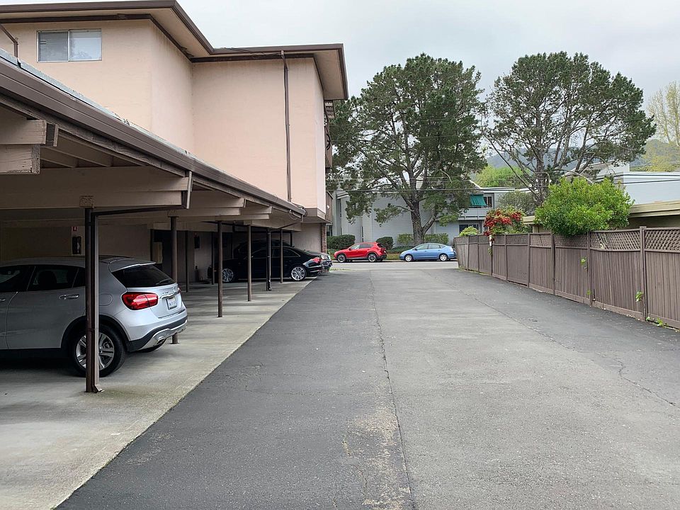 1st image of 535 Larkspur Plaza Dr APT 6