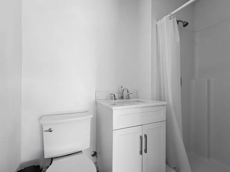 1028 W Chelan Ave — Photo 34