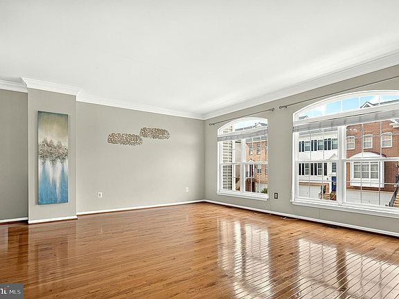 2nd image of 7332 Hampton Manor Pl