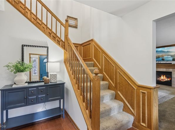 2999 Mapleview Ln, Avon, OH 44011