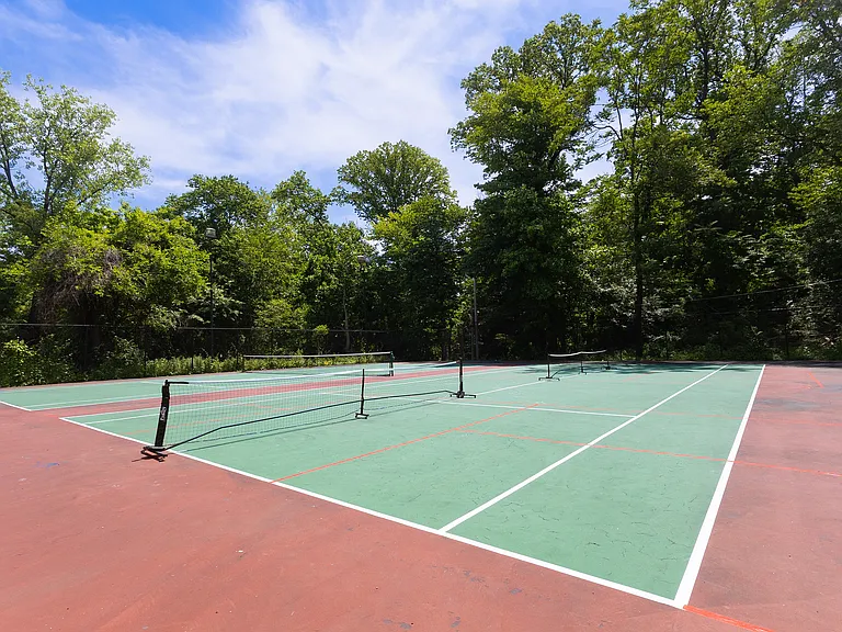 Summit Park Tennis/Pickleball Court