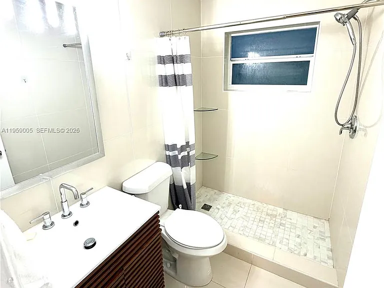 1859 Wiley St #3 — Photo 2