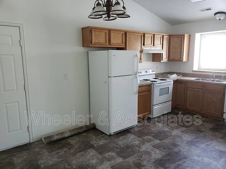 3763 W 4525 S — Photo 9