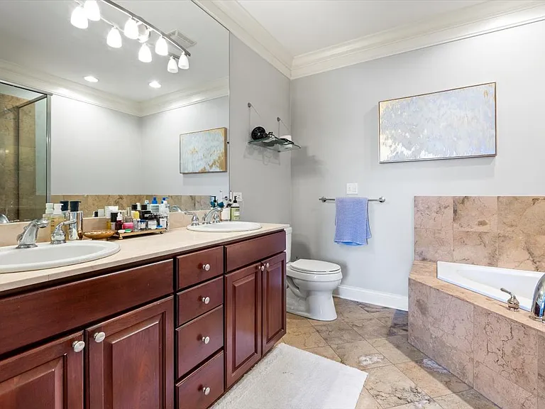 454 N Aberdeen St #2N — Photo 14