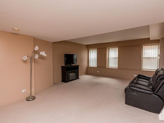 3rd image of 40 E 9th St #417JF