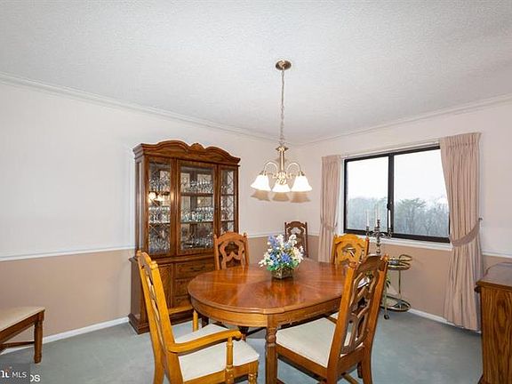 5th image of 5904 Mount Eagle Dr APT 1015