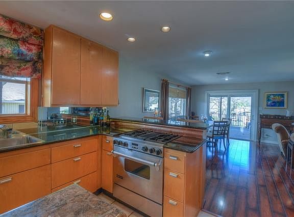 2nd image of 214 Pecan Creek Dr