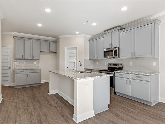 7th image of this home