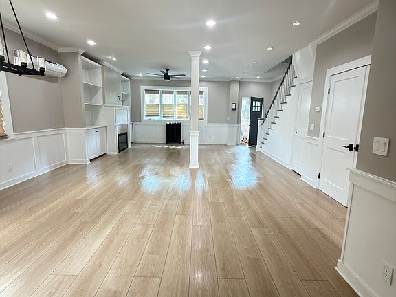 5th image of 56 Booraem Ave