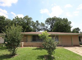 5734 Lyndhurst Dr, Houston, TX 77033