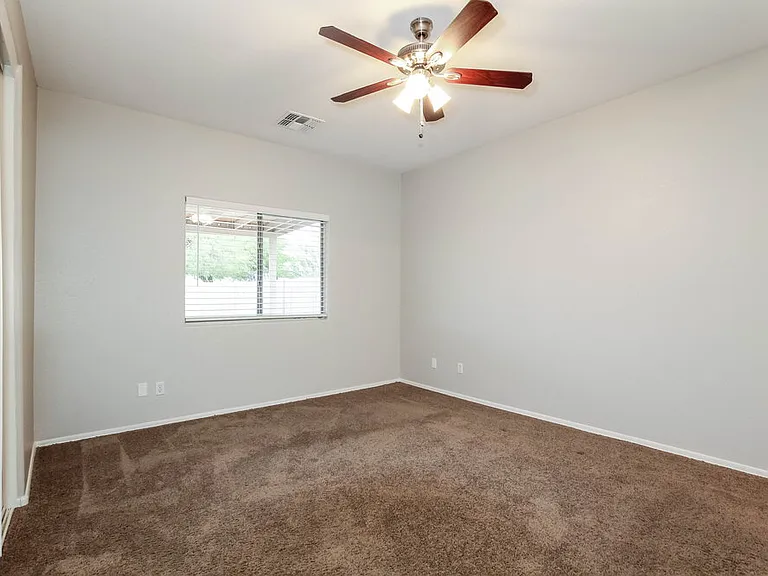 6522 W Elwood St — Photo 8