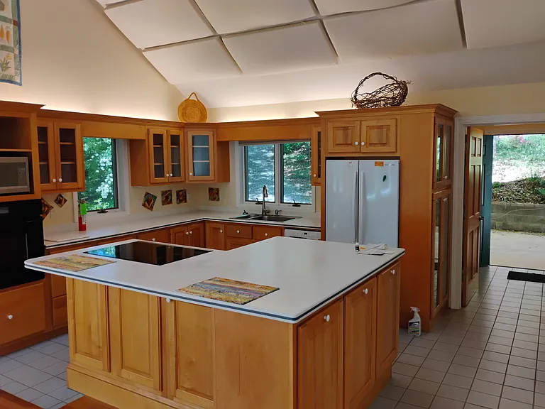 17 Ambler Rd — Photo 7
