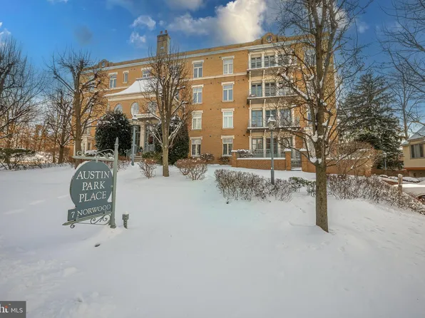 7 Norwood Ave APT 4A, Bryn Mawr, PA 19010