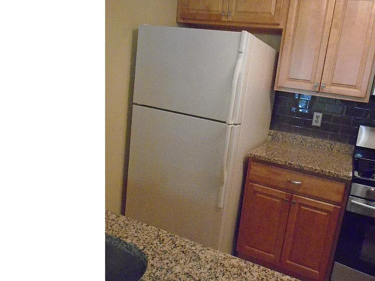 114 Andover Pl — Photo 6