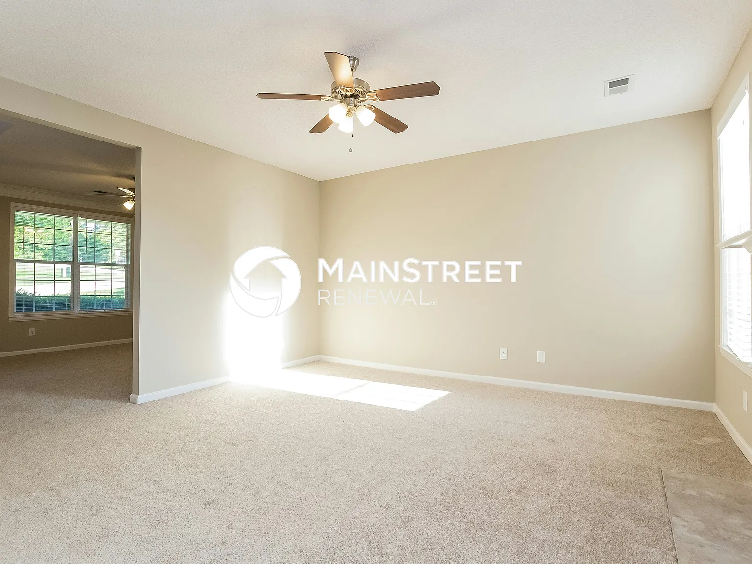 4400 Feather Way — Photo 4