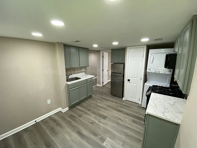 419 Palmer St — Photo 8