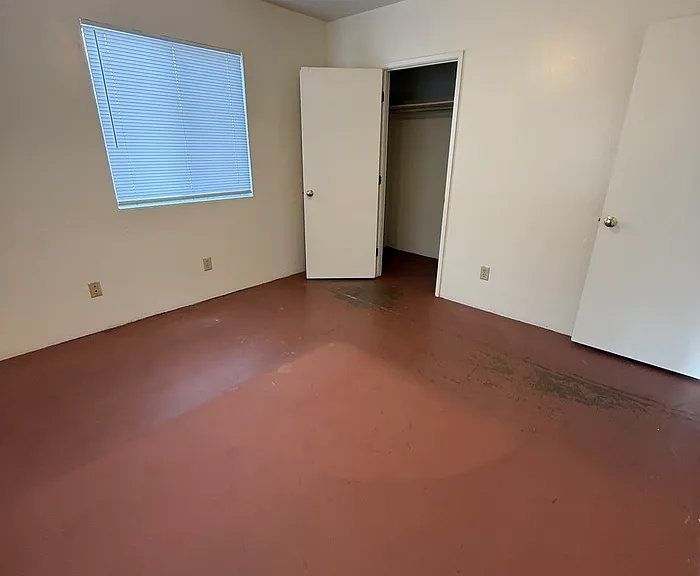 1355 N Columbus Blvd #A — Photo 5