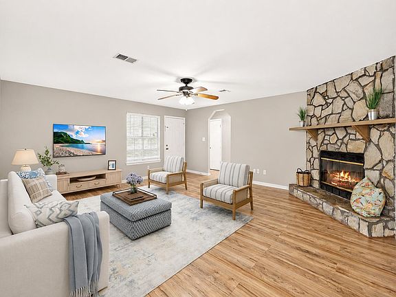 4th image of 479 Cascabellas St
