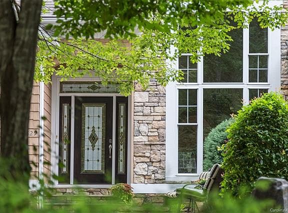 3rd image of 8829 Colebridge Ct