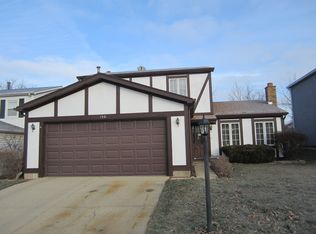 150 Lasalle Rd #1, Streamwood, IL 60107