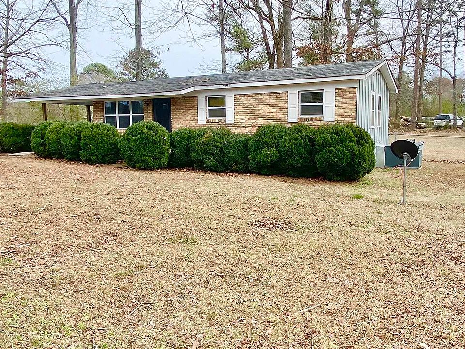 1st image of 395 Stuart Dr