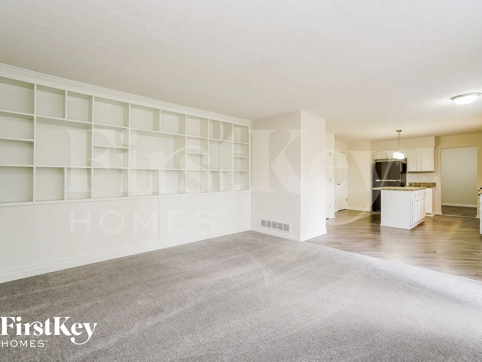 4 bed, 2.5 bath, 2080 sqft, $3,060 — Photo 2